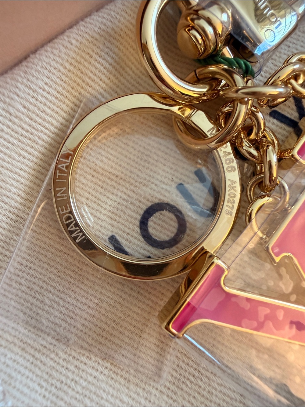 LOUIS VUITTON MURAKAMI KEY CHAIN BRAND NEW IN BOX WITH DUST BAG & STICKERS ON! - Picture 6 of 9